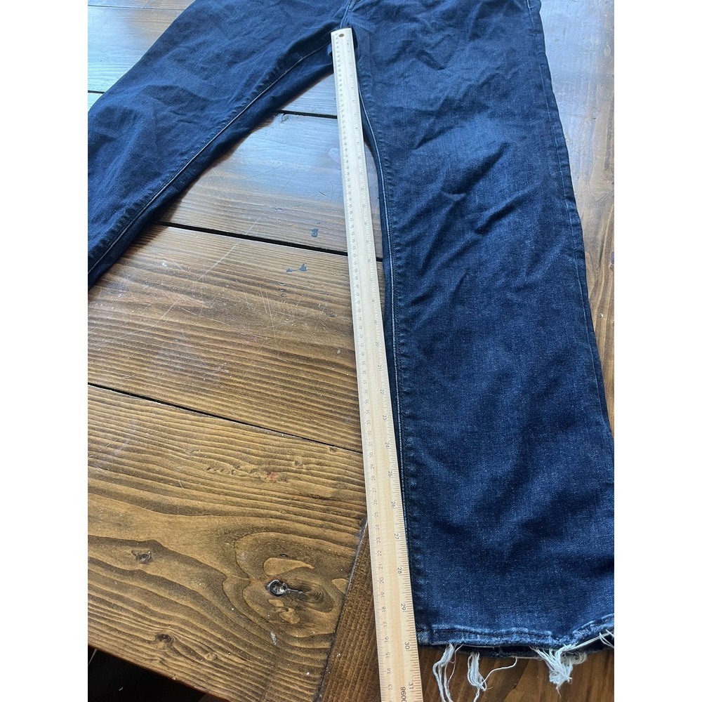BOSS Hugo Boss Maine Regular Fit Dark Wash Denim Jeans Mens 36x32 Raw Hem - Picture 2 of 9